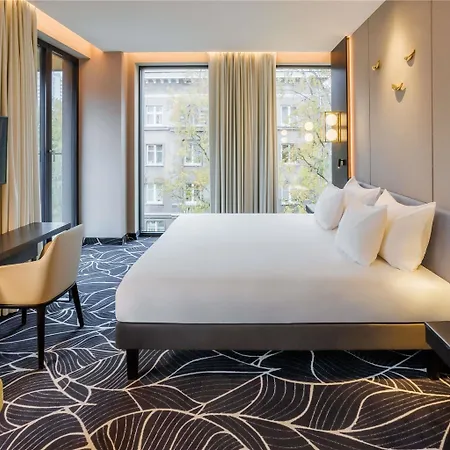 酒店 Moevenpick 塔林